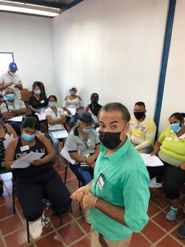 catedra__actividad-vinedo--prensa3